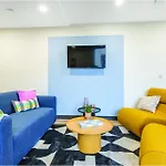 Student - Student Id Required - Centre מלון דירות