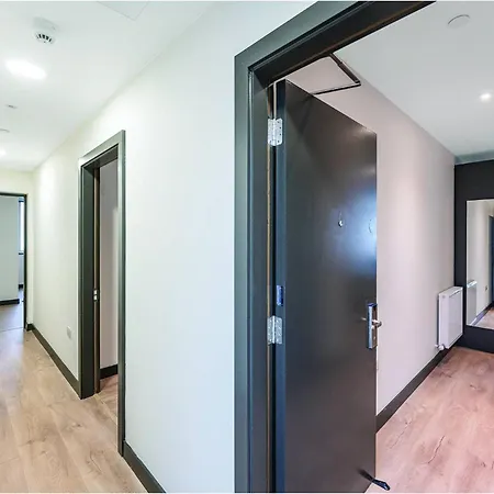 Student - Student Id Required - Centre 3* Dublin