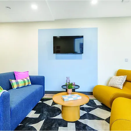 Student - Student Id Required - Centre Aparthotel