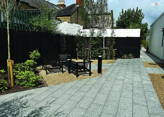 Student - Student Id Required - Centre Apartahotel Dublín